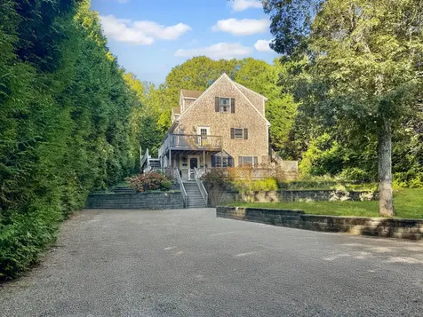 22 Old Lighthouse Road Vineyard Haven MA 02568