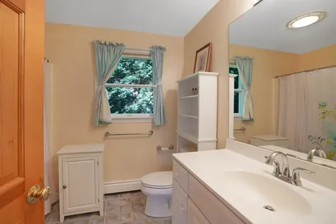 22 Old Lighthouse Road Vineyard Haven MA 02568