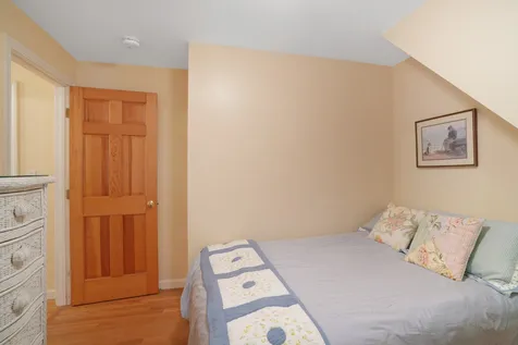 22 Old Lighthouse Road Vineyard Haven MA 02568
