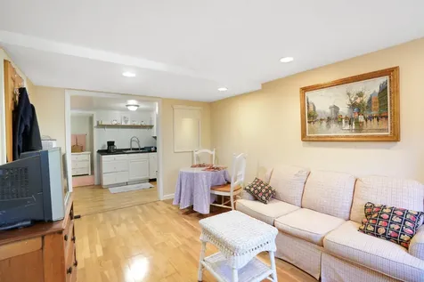 22 Old Lighthouse Road Vineyard Haven MA 02568