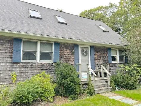 52 Old Coach Road West Tisbury MA 02575