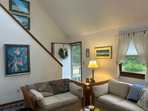 52 Old Coach Road West Tisbury MA 02575