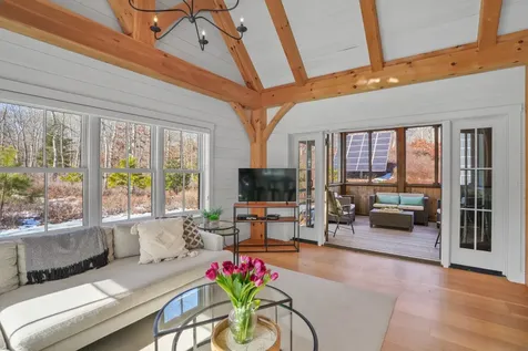 16 Red Coat Hill Road West Tisbury MA 02568