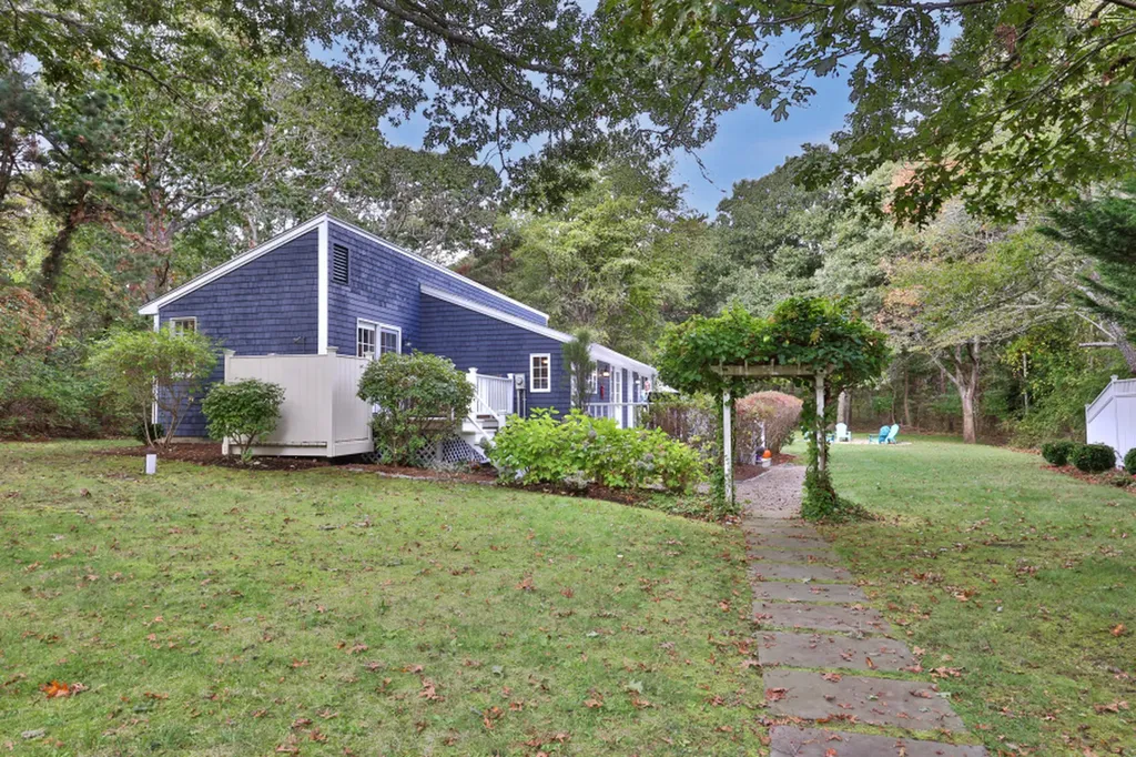 112 Third Street North Edgartown MA 02539
