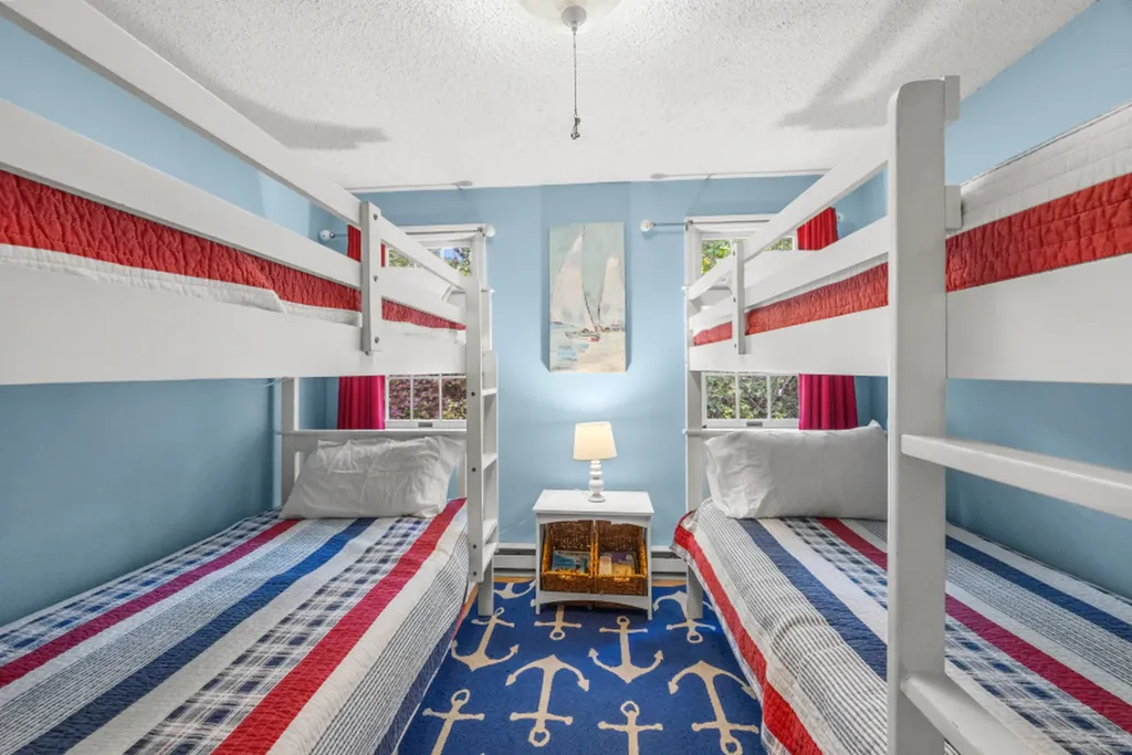 112 Third Street North Edgartown MA 02539