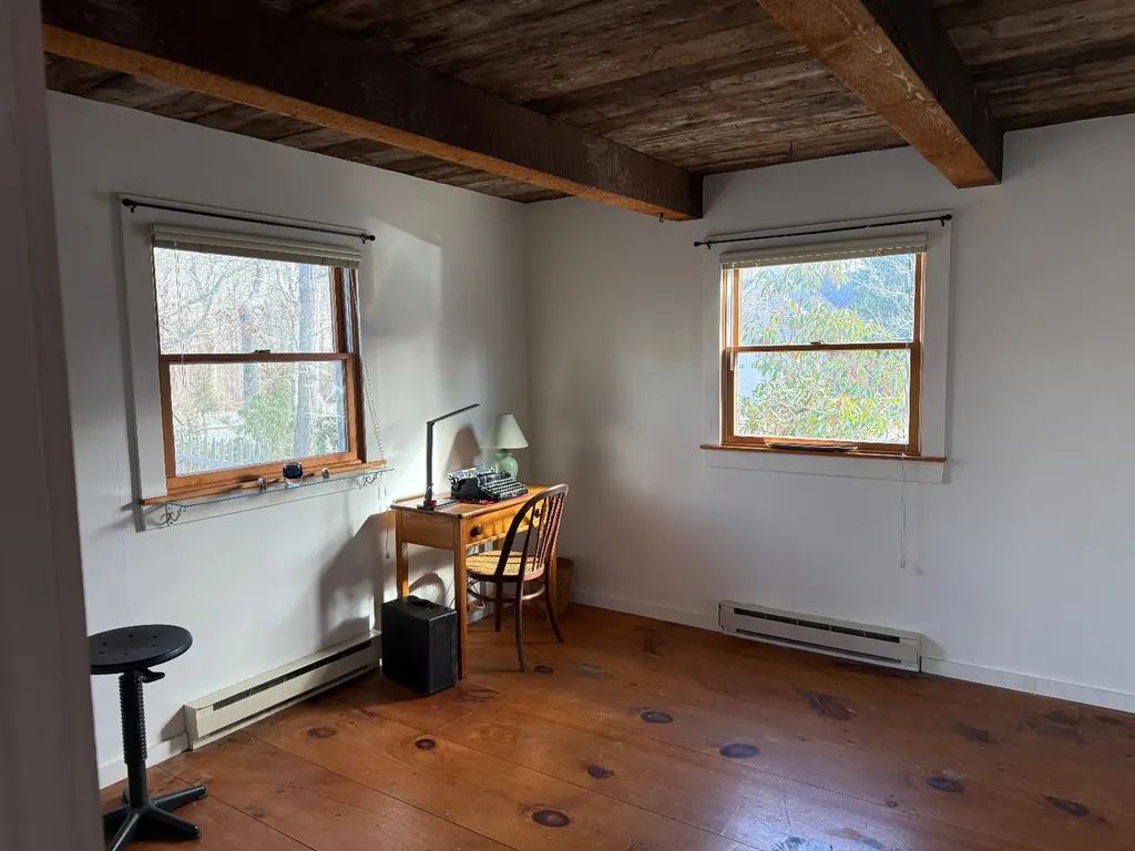 14 Twenty First Street North Edgartown MA 02539