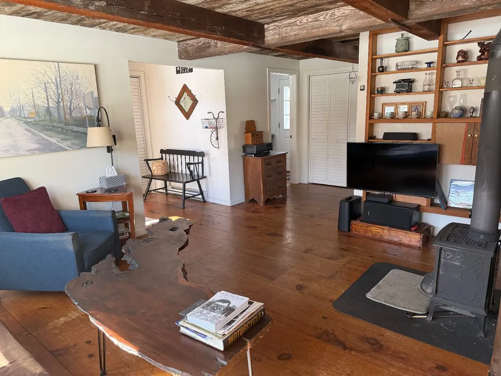 14 Twenty First Street North Edgartown MA 02539