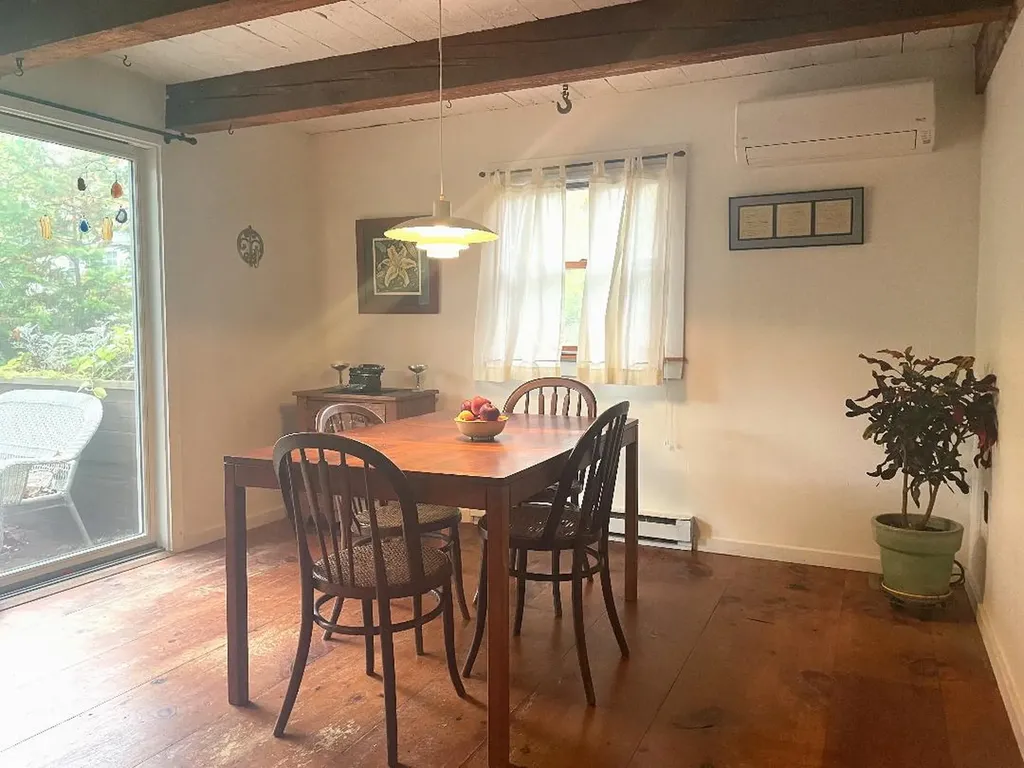 14 Twenty First Street North Edgartown MA 02539