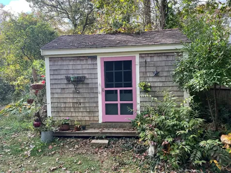 14 Twenty First Street North Edgartown MA 02539