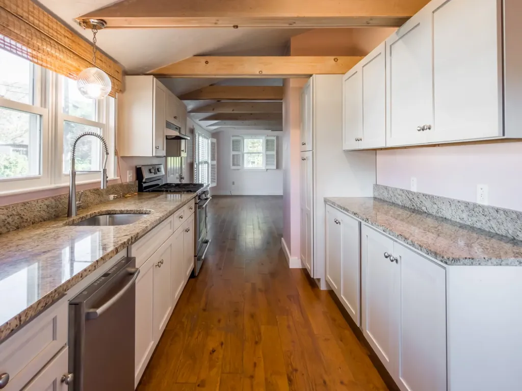 22 Clark Avenue Vineyard Haven MA 02568