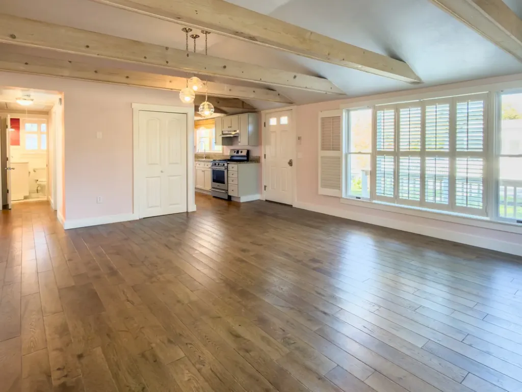 22 Clark Avenue Vineyard Haven MA 02568