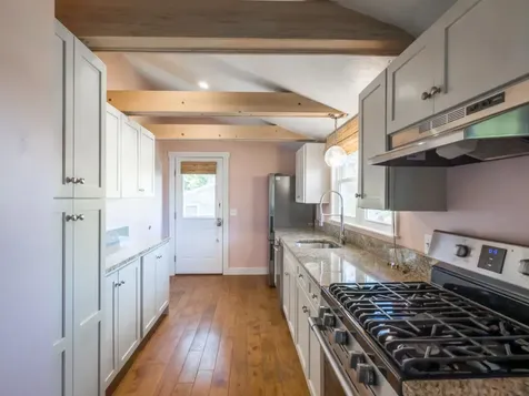 22 Clark Avenue Vineyard Haven MA 02568