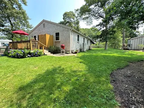 22 Clark Avenue Vineyard Haven MA 02568