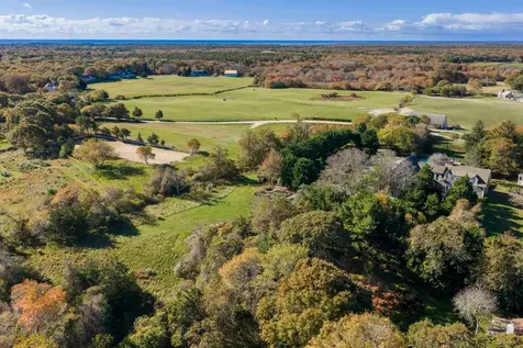 5 Louis Field Road Edgartown MA 02539
