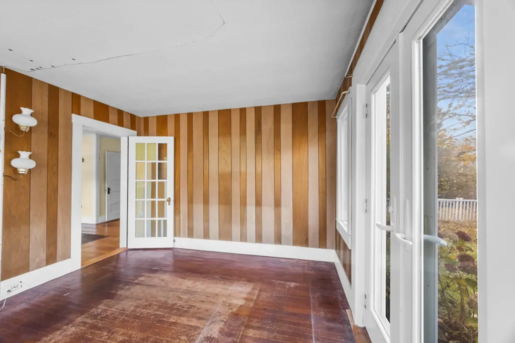 24 School Street Oak Bluffs MA 02557