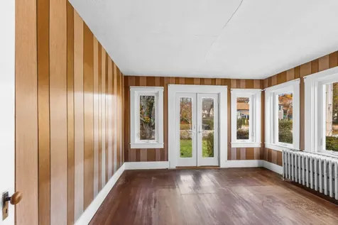 24 School Street Oak Bluffs MA 02557