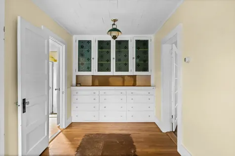 24 School Street Oak Bluffs MA 02557