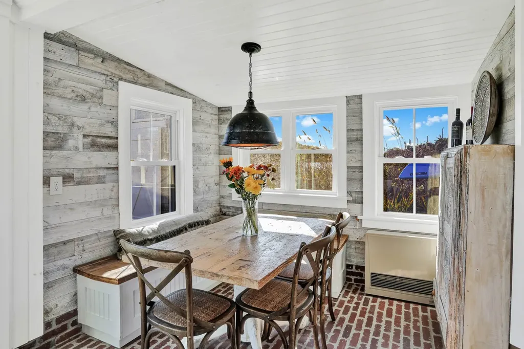312 East Chop Drive Oak Bluffs MA 02557