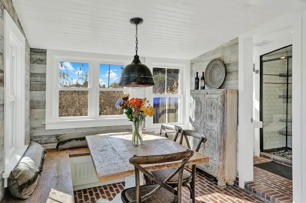 312 East Chop Drive Oak Bluffs MA 02557