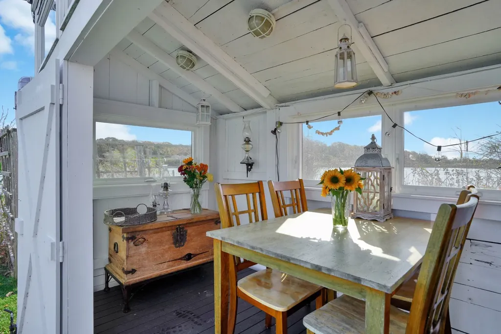 312 East Chop Drive Oak Bluffs MA 02557