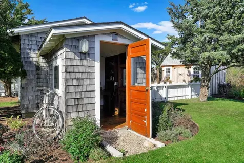312 East Chop Drive Oak Bluffs MA 02557