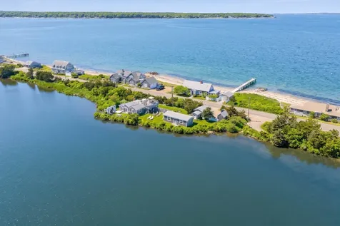 312 East Chop Drive Oak Bluffs MA 02557