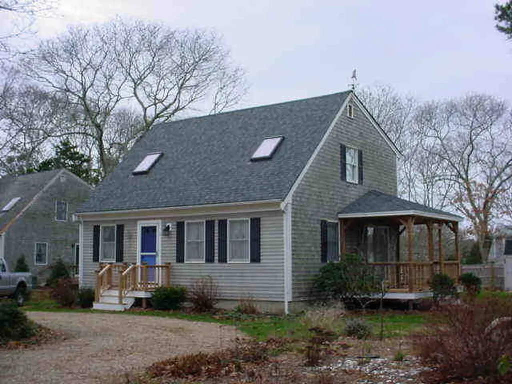5 Johns Way Oak Bluffs MA 02557