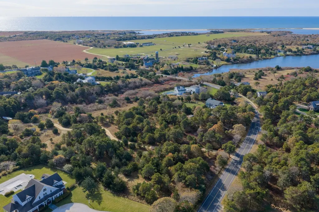 39 Slough Cove Road (part Of) Edgartown MA 02539