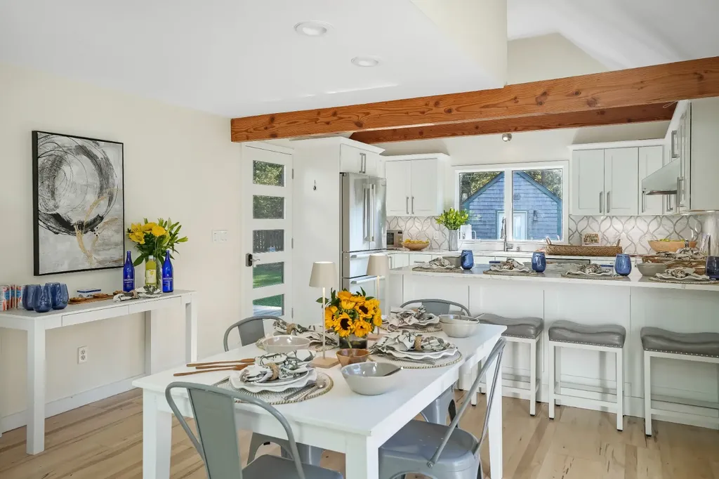 105 Stoney Hill Road West Tisbury MA 02575