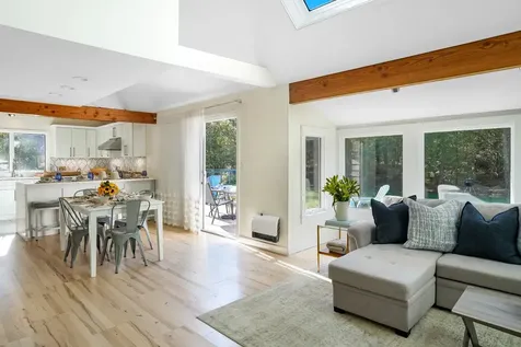 105 Stoney Hill Road West Tisbury MA 02575