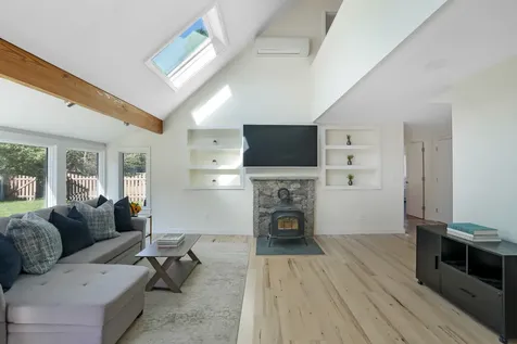 105 Stoney Hill Road West Tisbury MA 02575