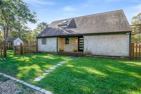 105 Stoney Hill Road West Tisbury MA 02575