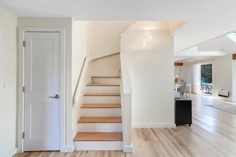 105 Stoney Hill Road West Tisbury MA 02575