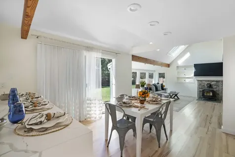 105 Stoney Hill Road West Tisbury MA 02575