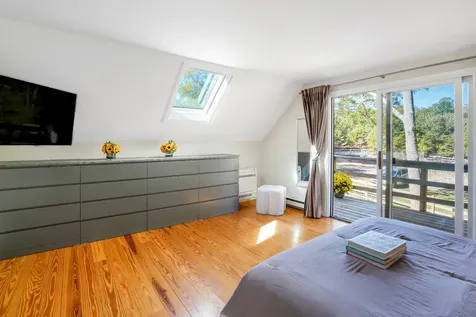 105 Stoney Hill Road West Tisbury MA 02575