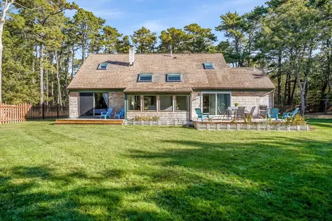 105 Stoney Hill Road West Tisbury MA 02575