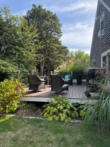 5 Seths Path Oak Bluffs MA 02557