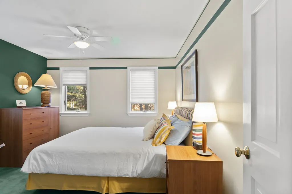 7 South Meadow Lane Oak Bluffs MA 02557