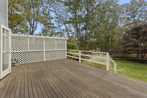 7 South Meadow Lane Oak Bluffs MA 02557