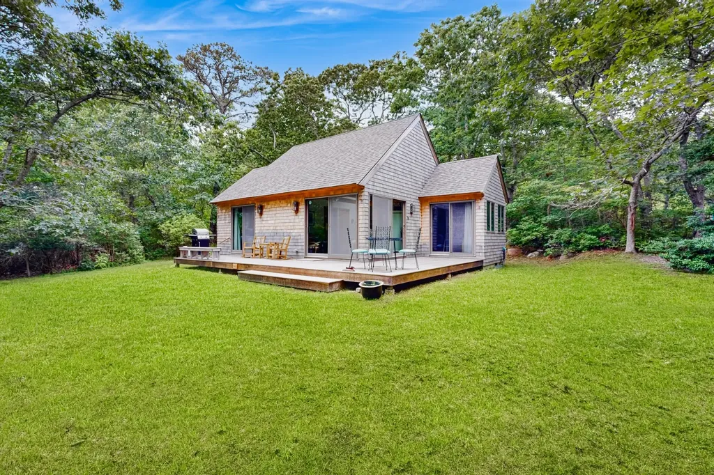 46 Tiercel Lane Chilmark MA 02535