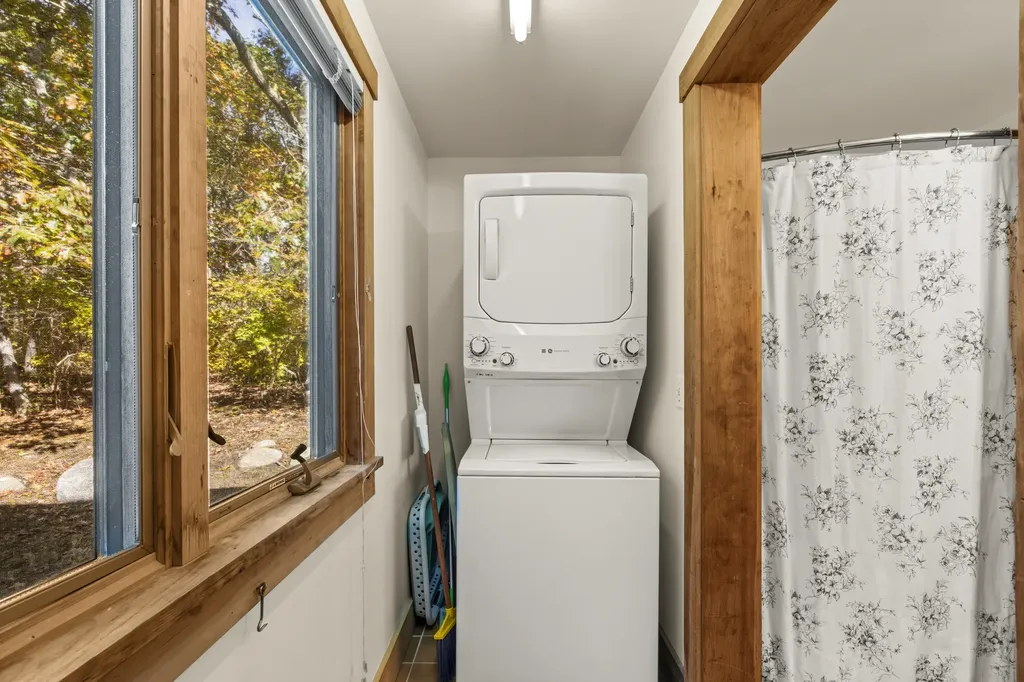 46 Tiercel Lane Chilmark MA 02535