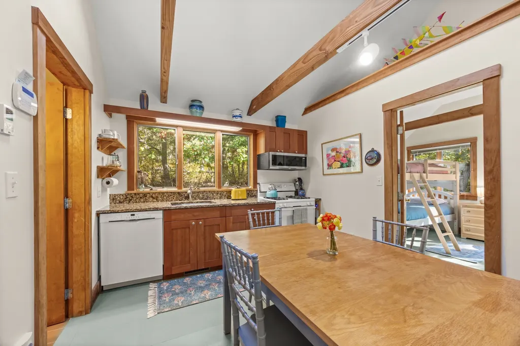 46 Tiercel Lane Chilmark MA 02535