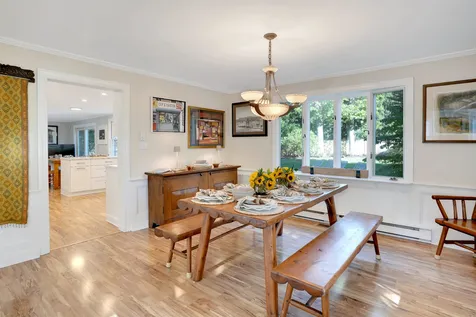 28 Pine Tree Lane Vineyard Haven MA 02568