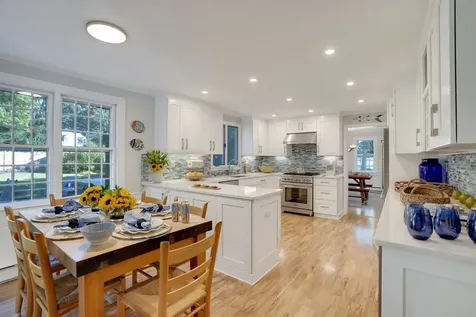 28 Pine Tree Lane Vineyard Haven MA 02568