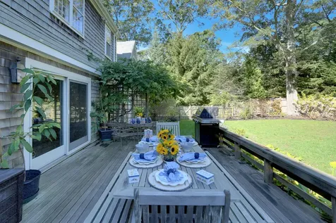 28 Pine Tree Lane Vineyard Haven MA 02568