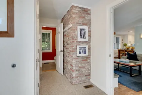 28 Pine Tree Lane Vineyard Haven MA 02568