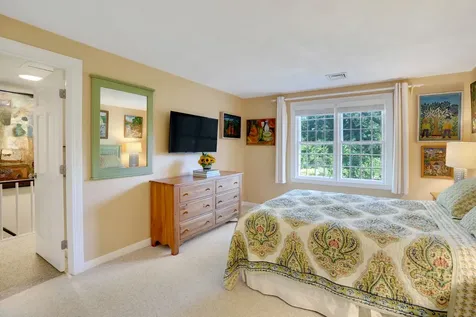 28 Pine Tree Lane Vineyard Haven MA 02568