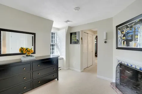 28 Pine Tree Lane Vineyard Haven MA 02568