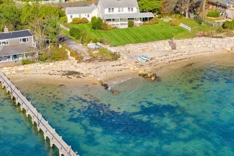 28 Pine Tree Lane Vineyard Haven MA 02568