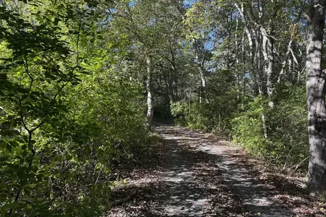 1 Crowberry Lane Chilmark MA 02535